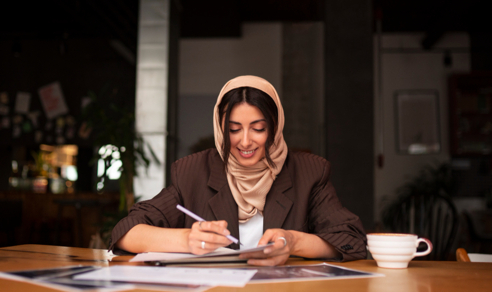 woman smiling - New Rules in Saudi Arabia for Final Exit